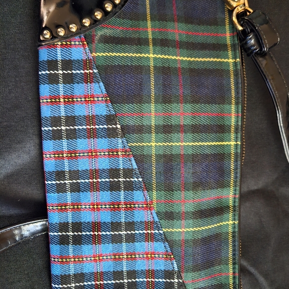 ๐๐MAC crossbody/Wristlet/Make up bag - Picture 2 of 3